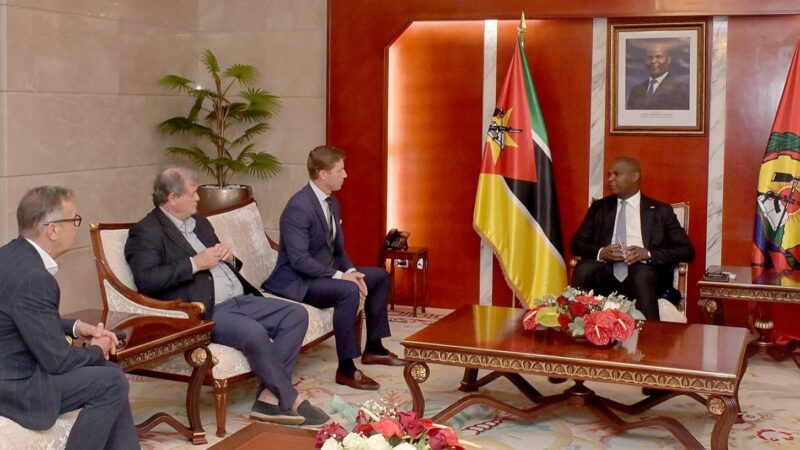 Empresários americanos querem investir em grandes projectos em Moçambique – MozFlash24H