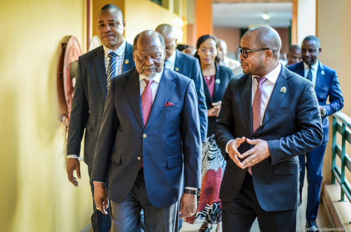 Chissano defende universidades mais próximas do povo – MozFlash24H