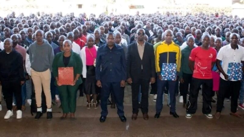 Quase 600 recrutas de Maputo seguem para o Serviço Militar – MozFlash24H