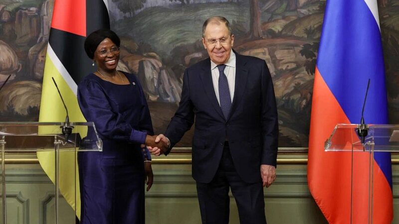 Maria Lucas reúne-se com Serguei Lavrov – MozFlash24H