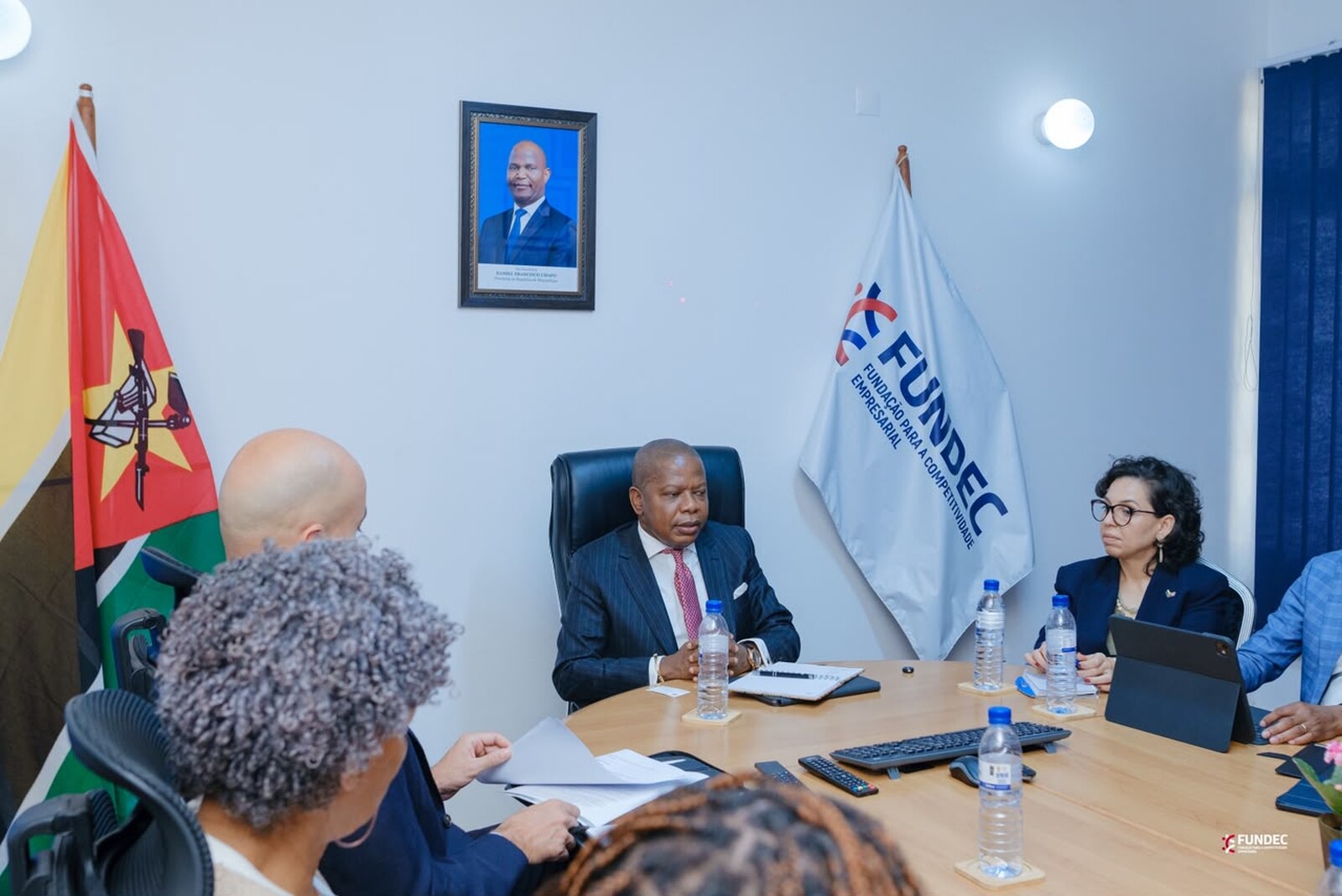 FUNDEC discute com a Embaixada dos Estados Unidos novas oportunidades de negócio para Moçambique – MozFlash24H