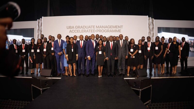 UBA destaca talento dos moçambicanos na graduação de 400 jovens – MozFlash24H